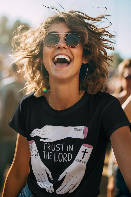 CAMISETA TRUST IN THE LORD CLÁSSICA